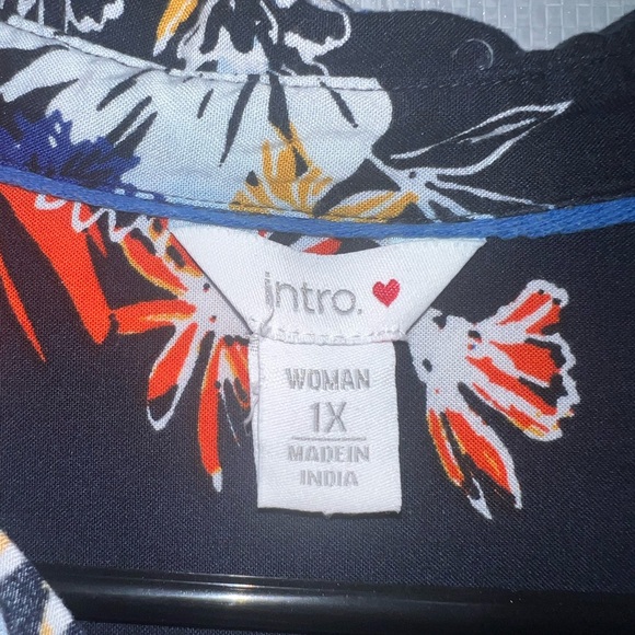 Floral Navy Button-Up Shirt - Picture 2 of 6